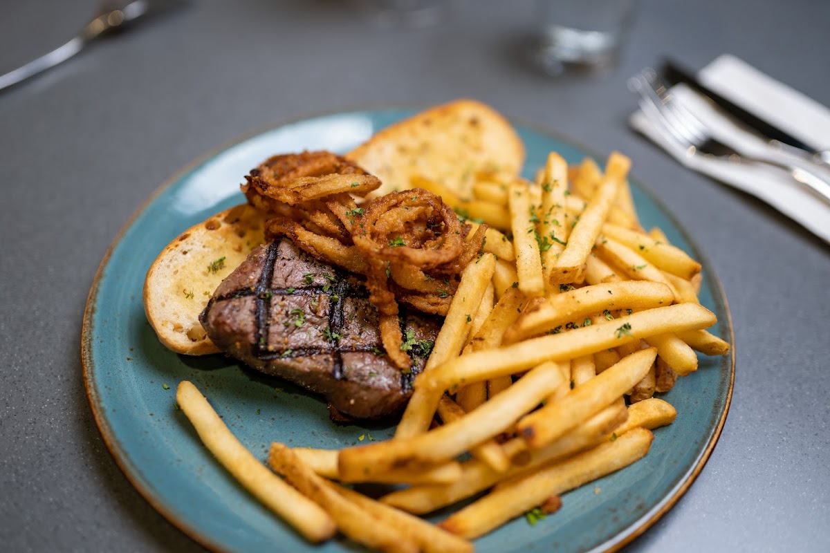 Union Station Restaurant + Bar Photos 2